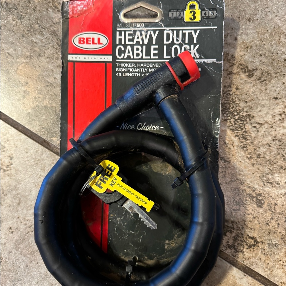 NEW IN PACKAGE Bell Sports Ballistic 500 4' X 18mm Heavy-Duty Key Cable Bicycle